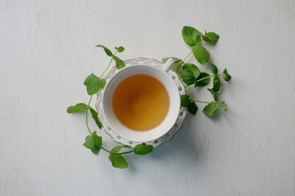 mint tea for sore throat
