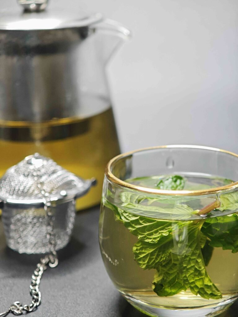 mint tea for sore throat