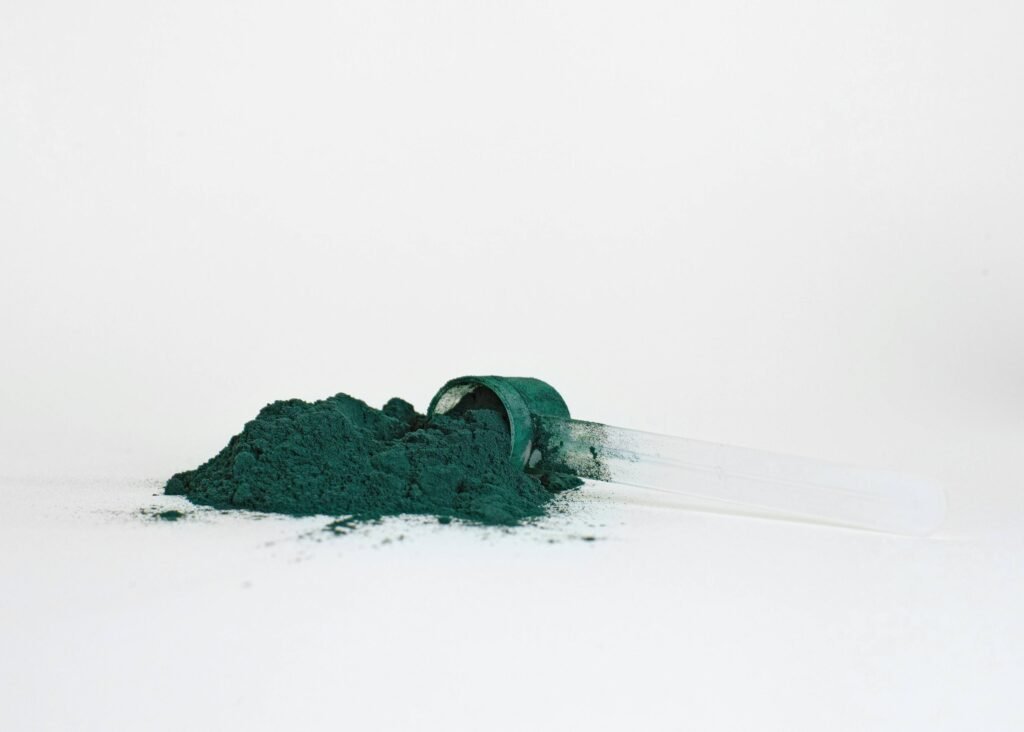 spirulina benefits for hair